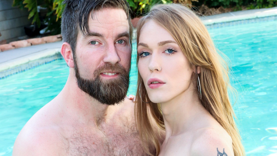 Crystal Thayer Gets A Creampie!