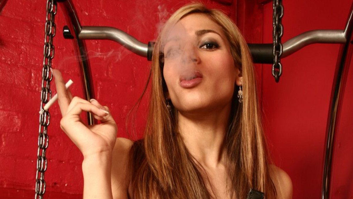 Athena Kinky Smoker