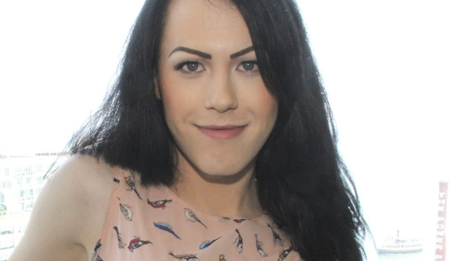 Blair Ryder Plays Outside